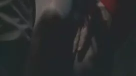 Загоряло бебе ще се  ...