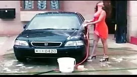 Тифани Роуз-Междурас ...